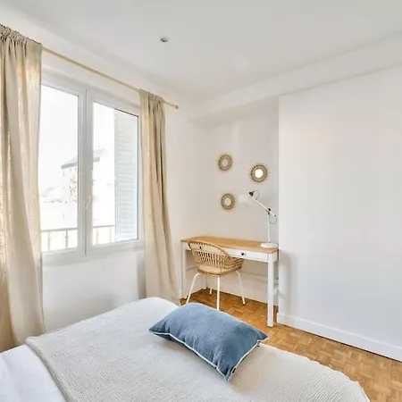 Superbe Terrasse 75m Paris Apartment *